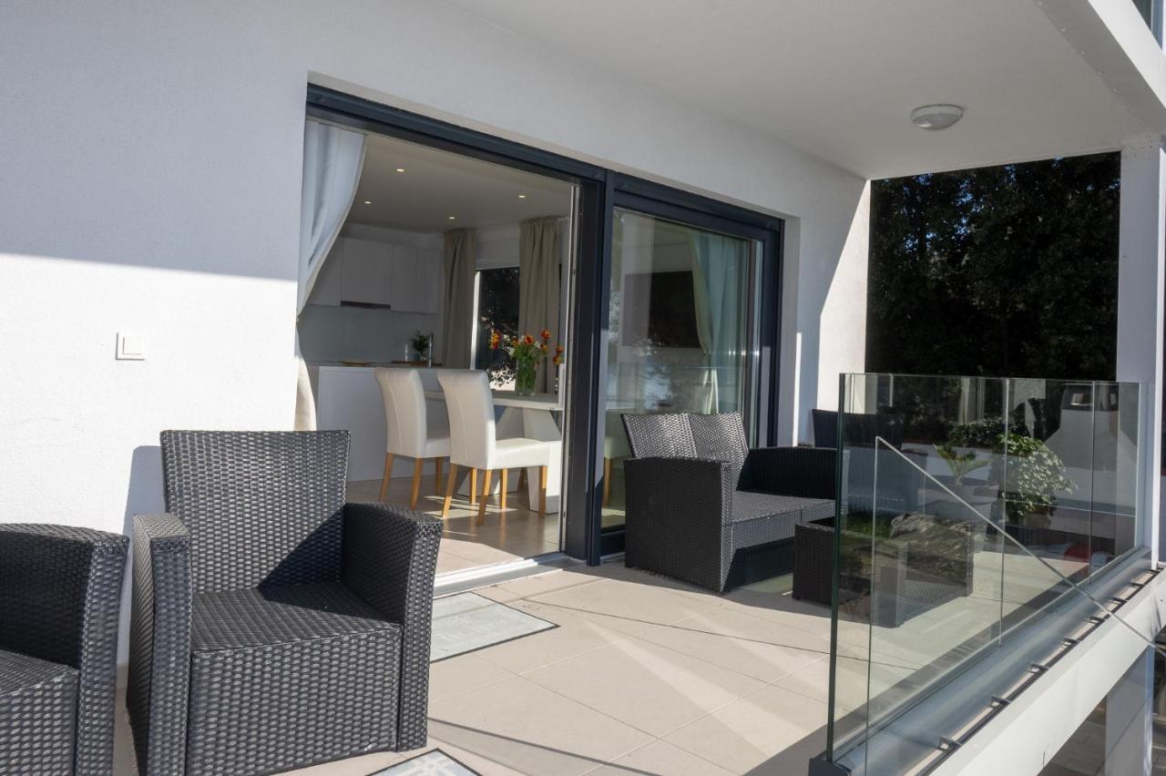 Paradise On The Beach Apartments Bibinje Esterno foto