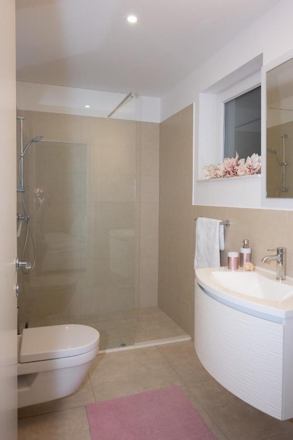 Paradise On The Beach Apartments Bibinje Esterno foto